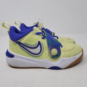 Nike Team Hustle D11 SE Youth Boys Size 5Y Shoes Yellow Basketball Sneaker